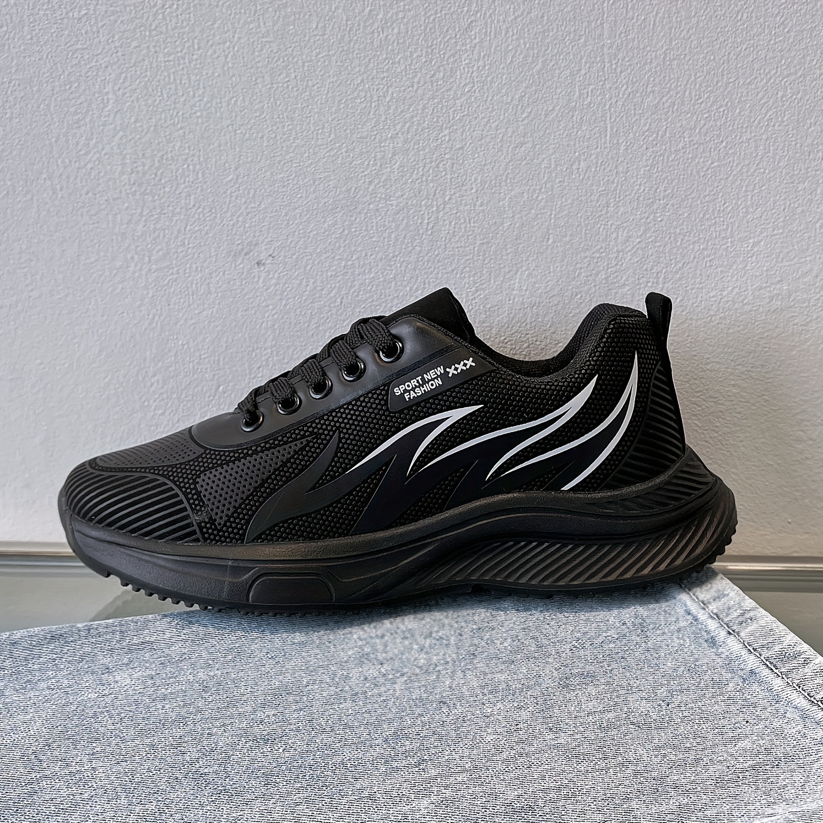 unisex kids breathable basketball shoes comfy non slip lace up sneakers for boys girls outdoor activities details 0