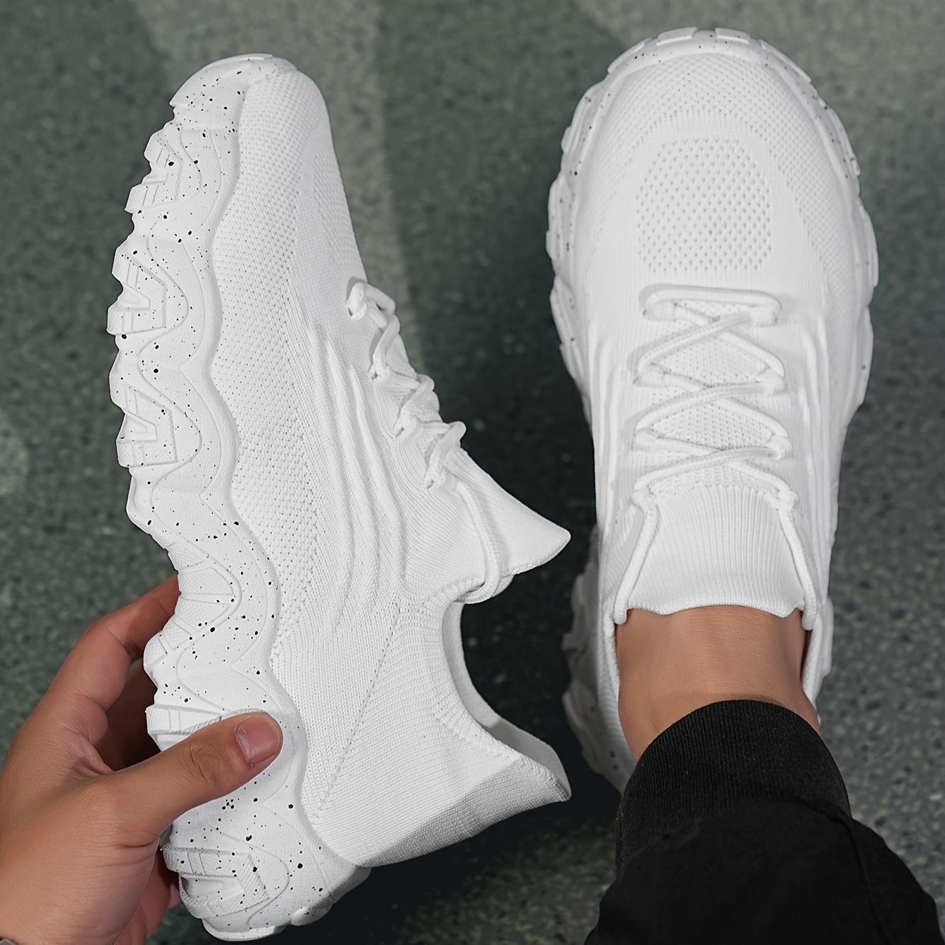 soft bottom shock absorption running shoes mesh breathable lightweight comfortable flying woven shoes wear slip on casual travel walking shoes details 3