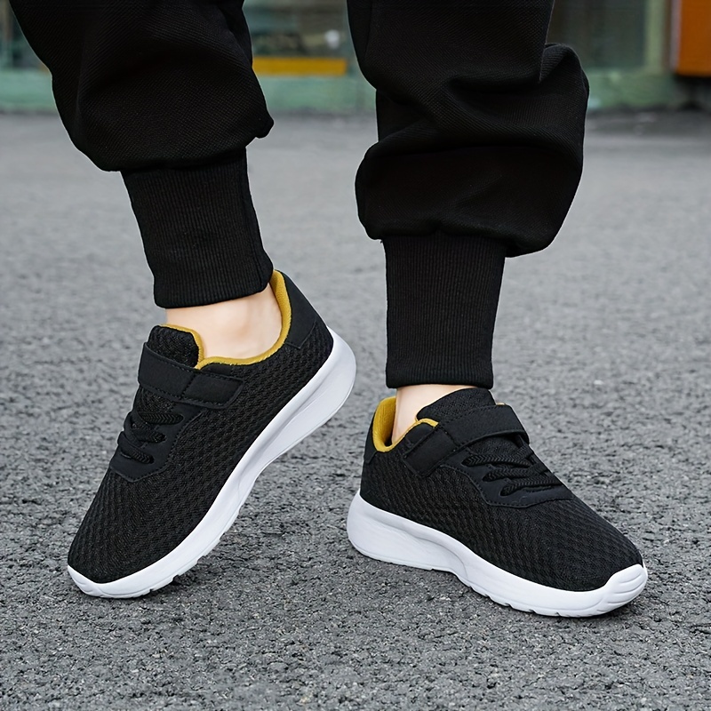 soft sneakers lightweight breathable non slip running shoes details 0