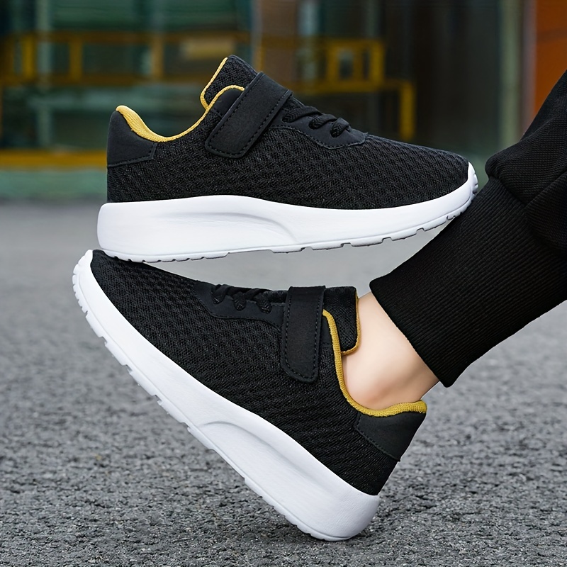 soft sneakers lightweight breathable non slip running shoes details 2